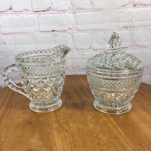 Vintage Anchor Hocking Wexford Covered Sugar and Creamer Set - Picture 4 of 9